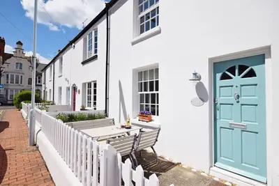 Image de Seashell Cottage - Worthing - sleeps 4 guests in 2 bedrooms