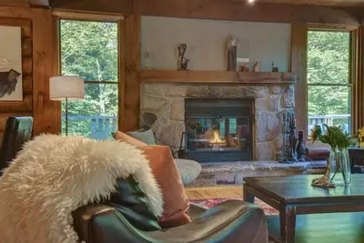 Image de Chalet en Bois Rond - Accès Resort & Spa