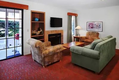 Image de Perfect Getaway! Game Room, Mountain Biking, Near Guy B Woodward Museum