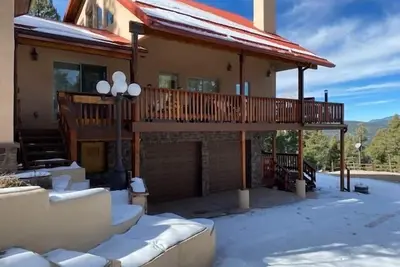 Image de Pets | Large Deck | Hot Tub | Paradise View