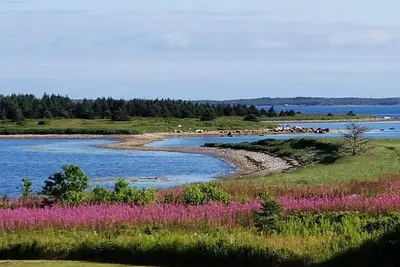Image de Seaside Cottage in Beautiful Charlo’s Cove