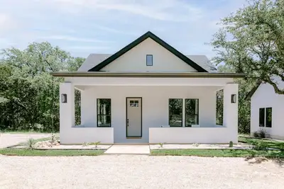 Image de Luxury Bungalow 2 miles to Gruene Hall, 10 miles to Whitewater Amphitheater