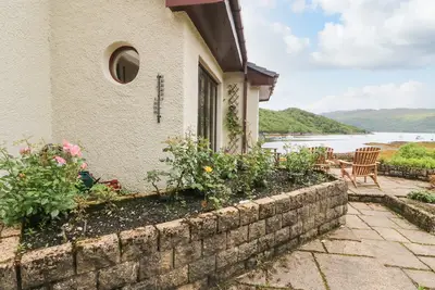 Allt An Dorran, pet friendly, with open fire in Salen