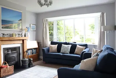 Image de Apple Blossom has been lovingly furnished and offers spacious accommodation