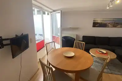 Image de Location-Appartement-Salle de bain privée séparée-Terrasse