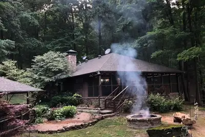 Image de Private Cozy Cottage in the woods with Sauna!