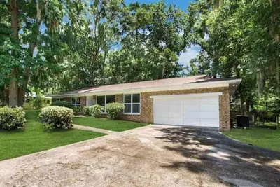 Image de Home away from home