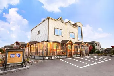 Image de Sokcho Dderak Pension