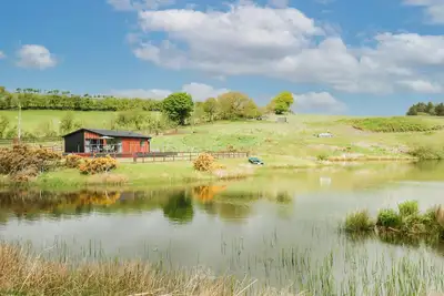 Image de Llyn Cae Ty Nant Fishery Holiday Let, family friendly in Llangeitho