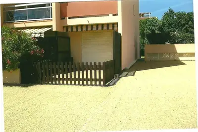 Image de Studio Cabine Dans Residence Avec Piscine et Proche de la mer