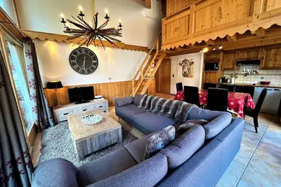 Image de Appartement spacieux, 3 pièces + mezzanine, parking, Wifi