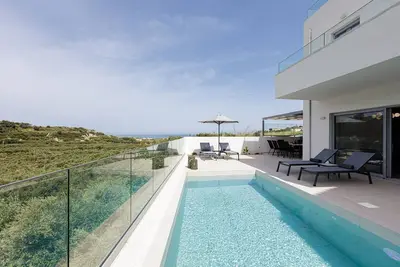 Image de Blue Aura Villa, eclectic retreat with Pool & Bbq, Close to the beach