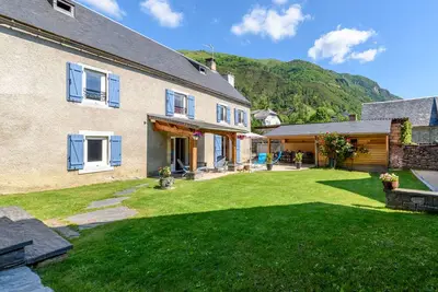 Image de St lary\/Vignec: \"Les 3 Flocons\" Maison de vacances 10 personnes.