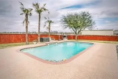 Image de Luxurious & Spacious 6br w\/ Pool\/Kayak\/Lake\/Golf