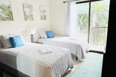 Image de Tropical pool front condo at the Oaks Tamarindo - Experience world-class service