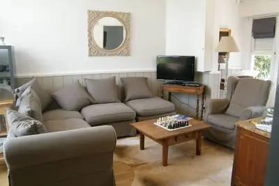 Image de Villa de famille à 200 mètres de la plage