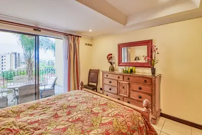 Image de Fantastic Condo W\/ Full Kitchen, WiFi, Private Balcony & Central Location