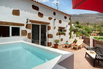 Image de Chalet de vacances Santa Lucía avec vue sur les montagnes, climatisation, Wi-Fi et terrasse