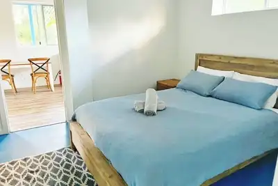 Image de Bruns Beach Garden Apartment ~ Central ~ Close to the Beach ~ Sun, Surf & Sand