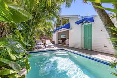 Image de Second Wind ~ Charming 2 Bedroom, 2 Bathroom Home w/ Pool!