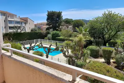 Image de Agréable Studio Sanary au Calme Piscine et Grande Terrasse