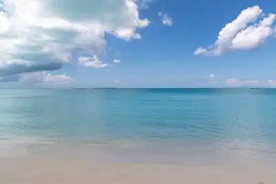 Beach house on beautiful Hoopers Bay Exuma