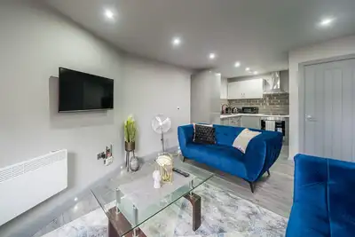 Appartement-de Luxe-Salle de bain privée séparée-Vue sur Rue-2 Bedroom with bath