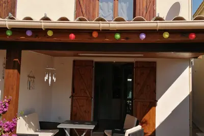 Mini Villa Climatisée les Pieds Dans L'eau