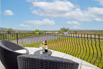 Image de Apartment 381 - Carna - sleeps 6 guests  in 3 bedrooms