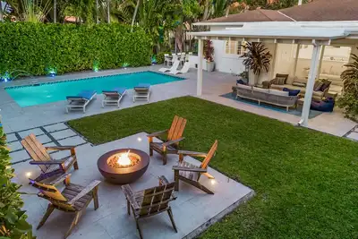 Image de Perfect Location Family Friendly - Heated Salt Pool - Outdoor Kitchen-Firepit