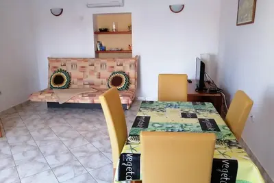 Image de Appartement dans Funtana avec terrasse, Climatisation, Wifi, Machine Ă laver (4982-5)