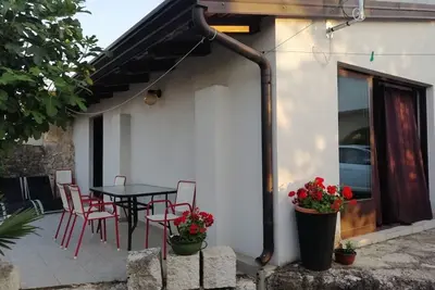 Image de Appartement dans Funtana avec terrasse, Climatisation, Wifi, Machine Ă laver (4982-6)