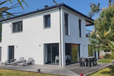 Image de Villa 4 ch - Calme- Plein Sud- Spa