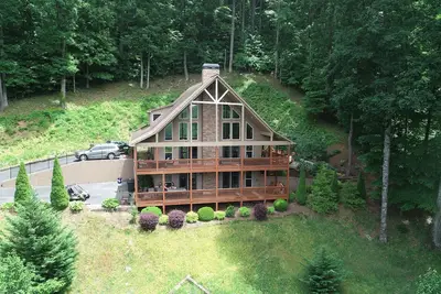 Image de Million Dollar Sunset Views on Mountain, Hot Tub, Fire Table, Fire Pit, Game Room