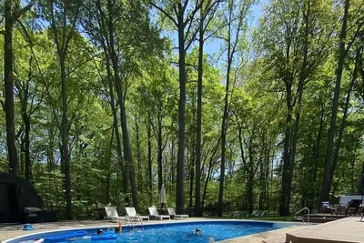Image de Loma House-heated pool, hot tub, sauna, walk to Warren Dunes!