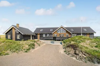 Image de Superbe maison à Harboøre avec sauna