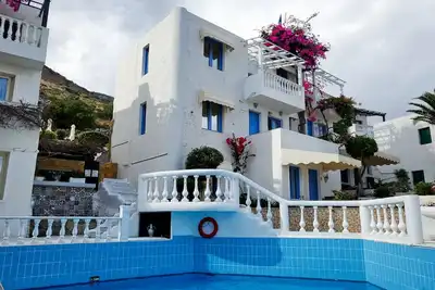 Image de Appartement pour des vacances agréables dans un beau complexe avec piscine partagée et climatisation
