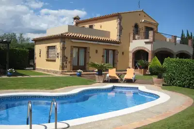 Image de Casa Familiar - Zona Residencial En Campo De Golf