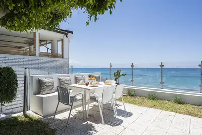 Image de Villa Unique 1: Fronte Spiaggio, 3 Camere da Letto, Ideale per Famiglie e Coppie