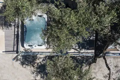 Image de Countryside Villa With hot tub and 2 Pools!