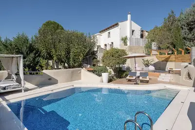 Image de Verekinthos Villa, a Fine Country Retreat