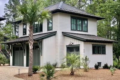 Image de Fabulous, Comfy Carriage House in Moreland Village