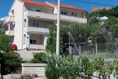 Image de Appartement dans Supetarska Draga avec vue mer, terrasse, Climatisation, Wifi (4894-2)
