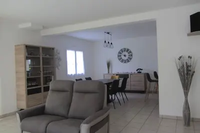 Image de Maison spacieuse et lumineuse de 160 m2 avec vue mer