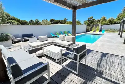 Image de Magnifique villa avec piscine chauffée et parking