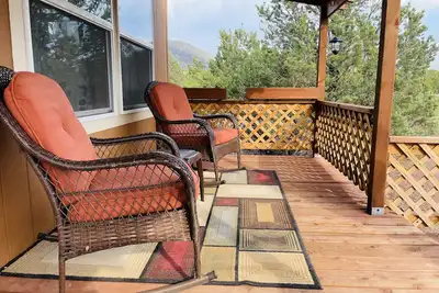 Image de Grand Canyon Retreat w\/Hot Tub, Fire Pit, laundry, and view. Private & Secluded