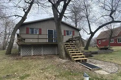 Image de Resort Living on 175ft of Sandy Beach on Ottertail Lake, Mn. - Cabin #12