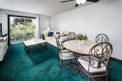 Image de Island Wind 202, Beautiful 2 Bedroom, 1 Bath Condo! Short Walk to the beach! !