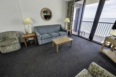 Image de Contemporary 3br Beach Colony Resort - Oceanfront!