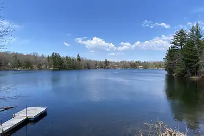 Image de Hot tub & Pool table! Waterfront home on Perch Lake outside Traverse City